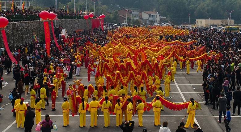 澳門財(cái)神爺網(wǎng)址改了嗎,湖南岳陽幕阜山迎來2025年首場降雪