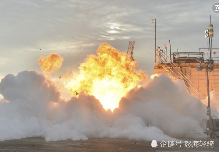 平特一肖圖之香港天天彩,韓國載181人飛機降落時爆炸起火