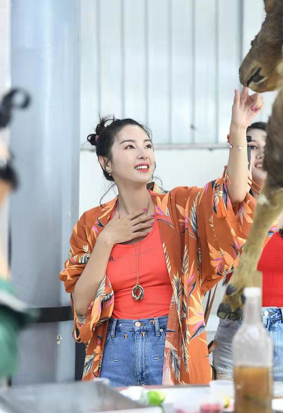 2025澳門管家婆資料正版大全開獎,黃圣依唱姐就是女王創(chuàng)造力策略實施推廣_元版76.93.69